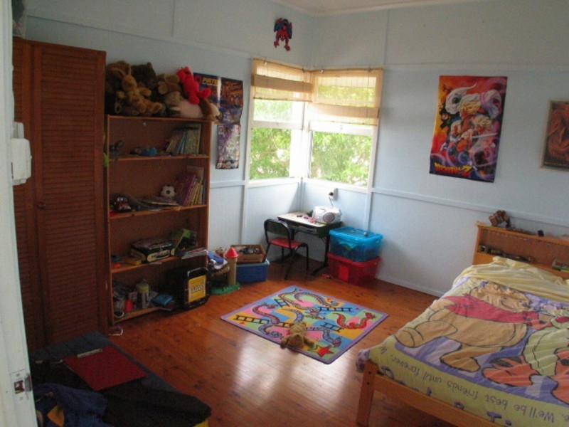 27 Elphinstone Street, Bowen QLD 4805