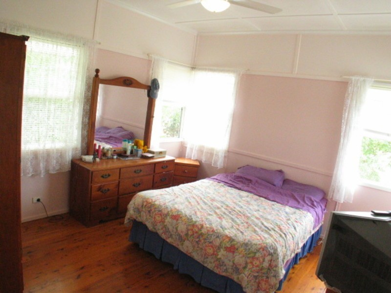 27 Elphinstone Street, Bowen QLD 4805