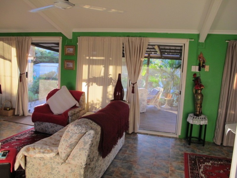 27 Elphinstone Street, Bowen QLD 4805