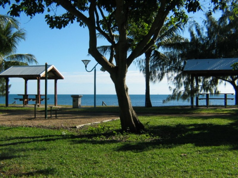 45 Holborne Street, Bowen QLD 4805