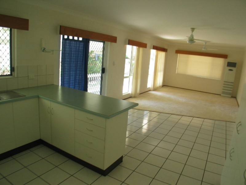 52 Rose Bay Road, Bowen QLD 4805