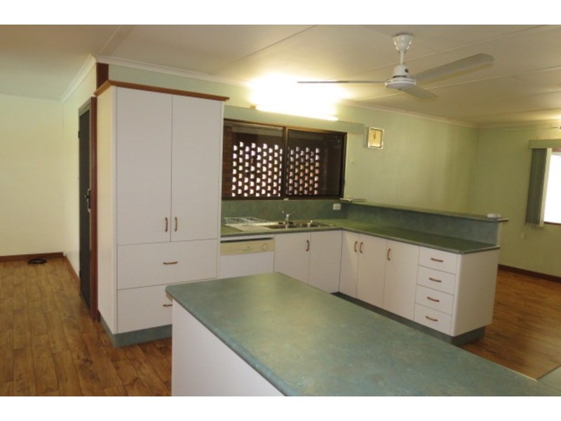 13 Salisbury Crescent, Bowen QLD 4805