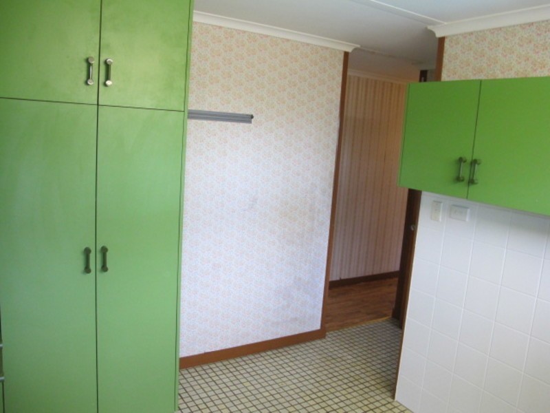 13 Salisbury Crescent, Bowen QLD 4805