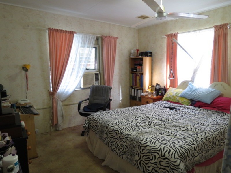 2/25 Marshall Street, Bowen QLD 4805