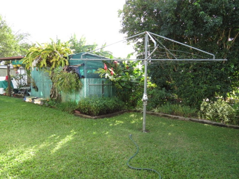 2/25 Marshall Street, Bowen QLD 4805