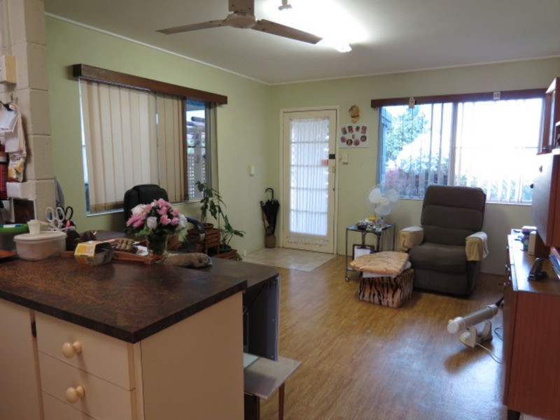 2/25 Marshall Street, Bowen QLD 4805