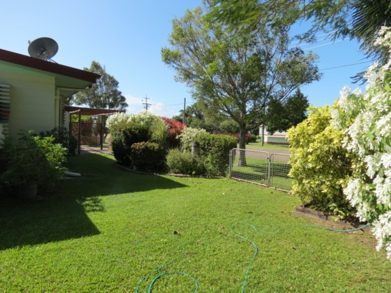 2/25 Marshall Street, Bowen QLD 4805