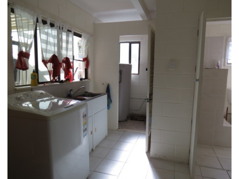 8 Gordon Street, Bowen QLD 4805
