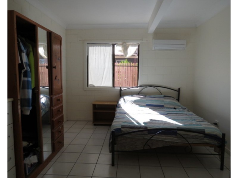 8 Gordon Street, Bowen QLD 4805
