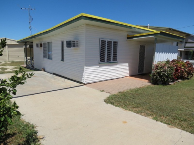 106 Gregory Street, Bowen QLD 4805