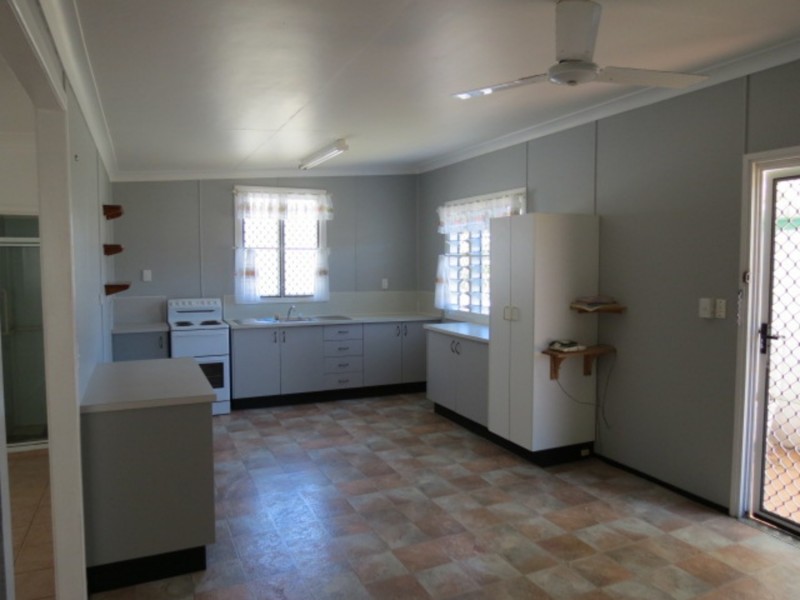 106 Gregory Street, Bowen QLD 4805
