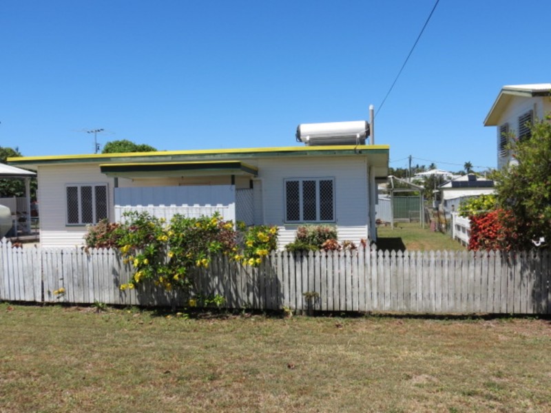 106 Gregory Street, Bowen QLD 4805
