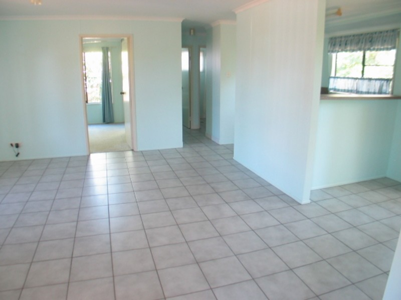 2/79 Horseshoe Bay Road, Bowen QLD 4805