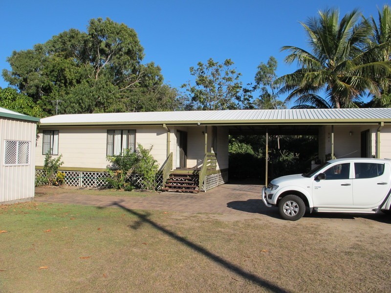 2/79 Horseshoe Bay Road, Bowen QLD 4805