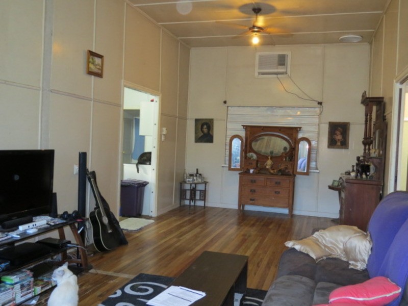 4 Korah Street, Bowen QLD 4805