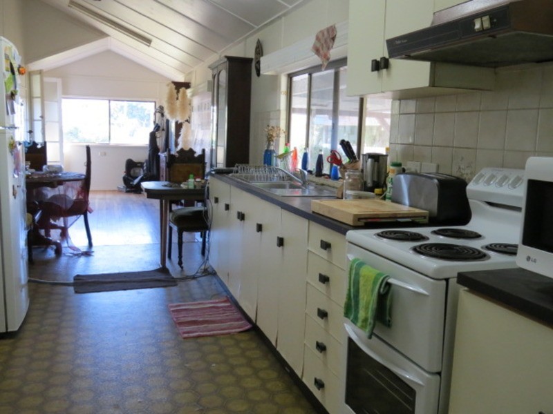 4 Korah Street, Bowen QLD 4805