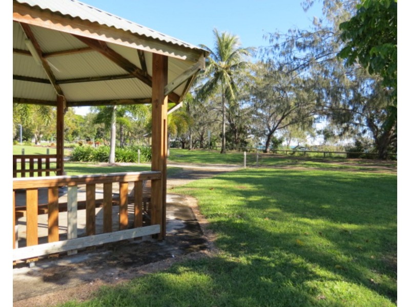 9/47 Horseshoe Bay Road, Bowen QLD 4805