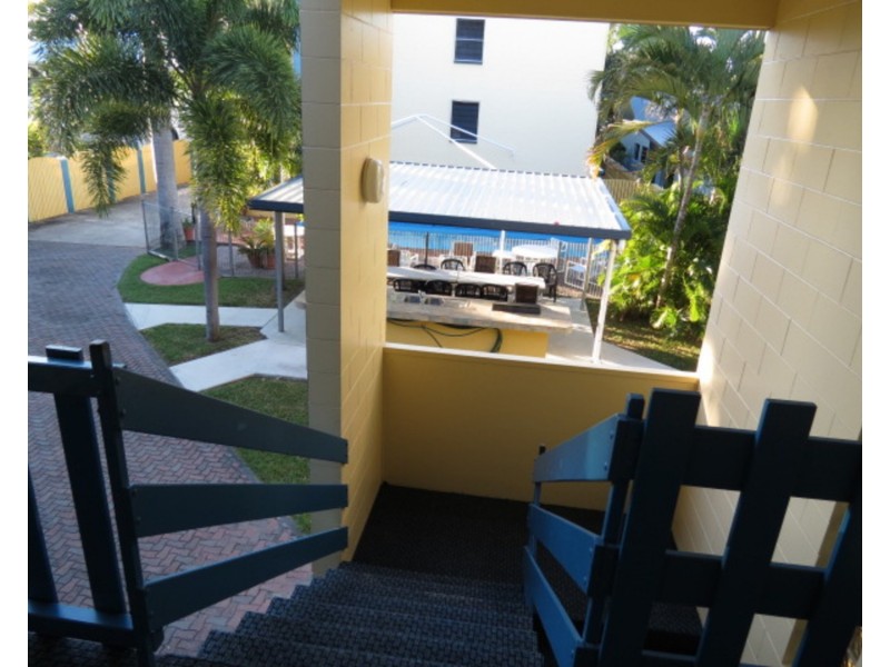 9/47 Horseshoe Bay Road, Bowen QLD 4805