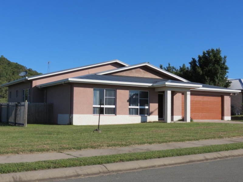 144 Ocean View Drive, Bowen QLD 4805