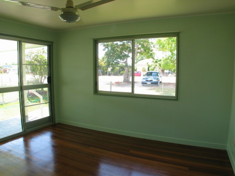 34 Thomas Street, Bowen QLD 4805