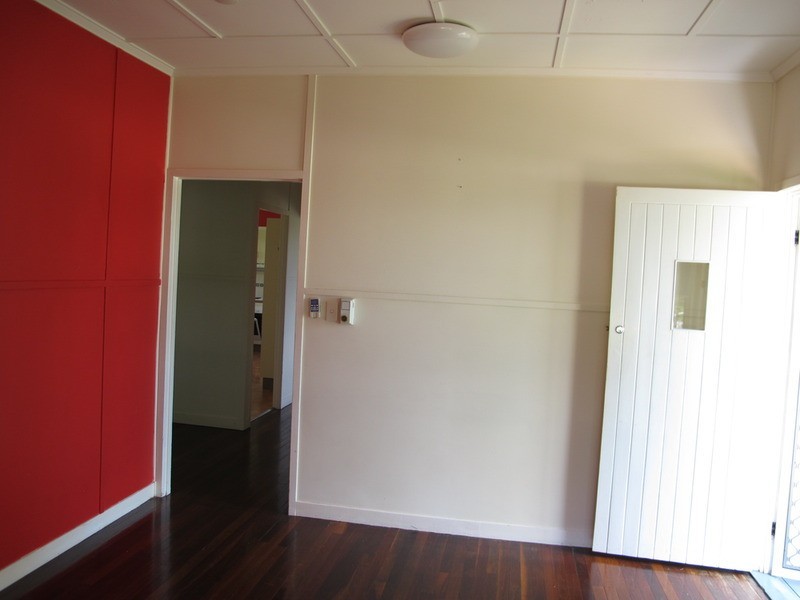 15 Russell Street, Bowen QLD 4805