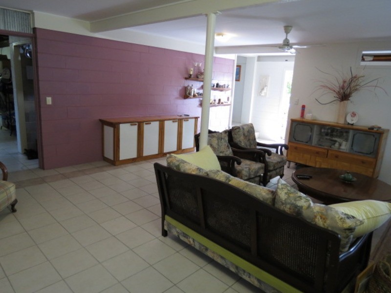 96 Gregory Street, Bowen QLD 4805