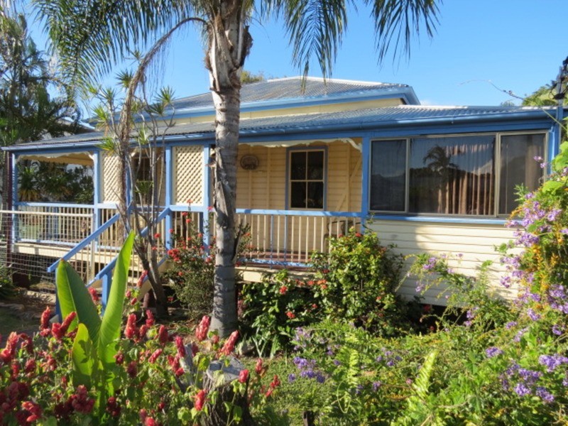 84 Herbert Street, Bowen QLD 4805