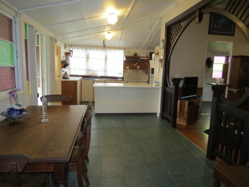 84 Herbert Street, Bowen QLD 4805