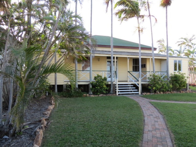 11 Thomas Street, Bowen QLD 4805