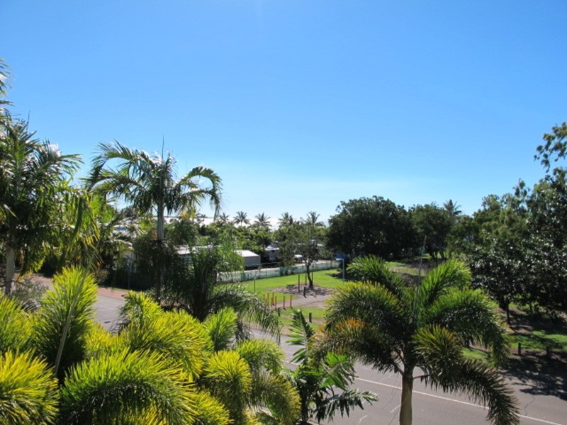 12/89 Horseshoe Bay Road, Bowen QLD 4805