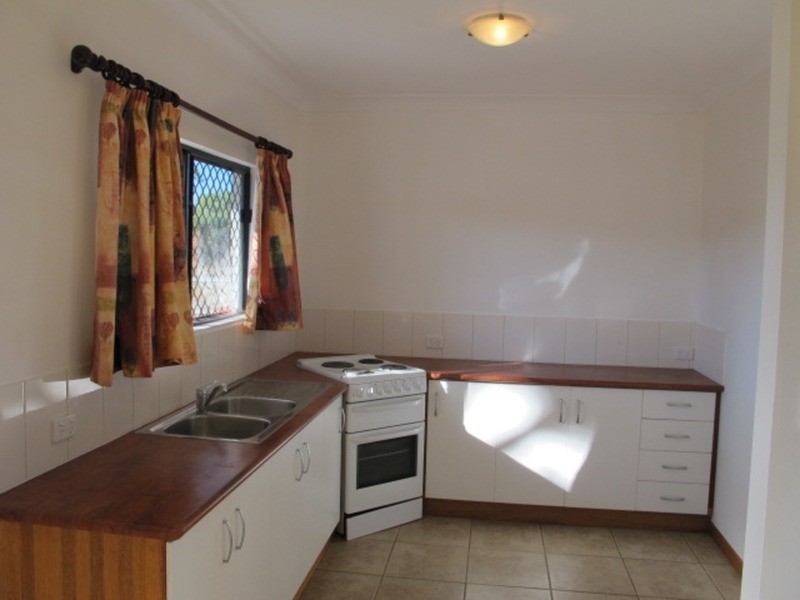 24 Crofton Street, Bowen QLD 4805