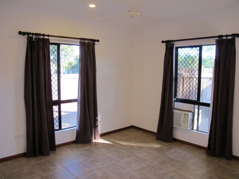 24 Crofton Street, Bowen QLD 4805