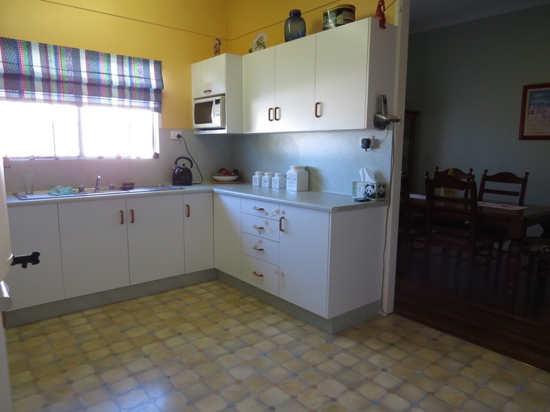 120 Herbert Street, Bowen QLD 4805