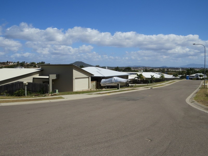 6 Yardley Court, Bowen QLD 4805