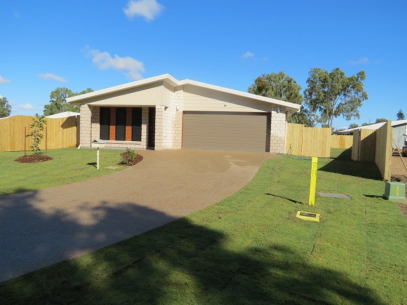 15 Wattle Crescent, Bowen QLD 4805