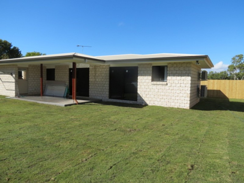 15 Wattle Crescent, Bowen QLD 4805