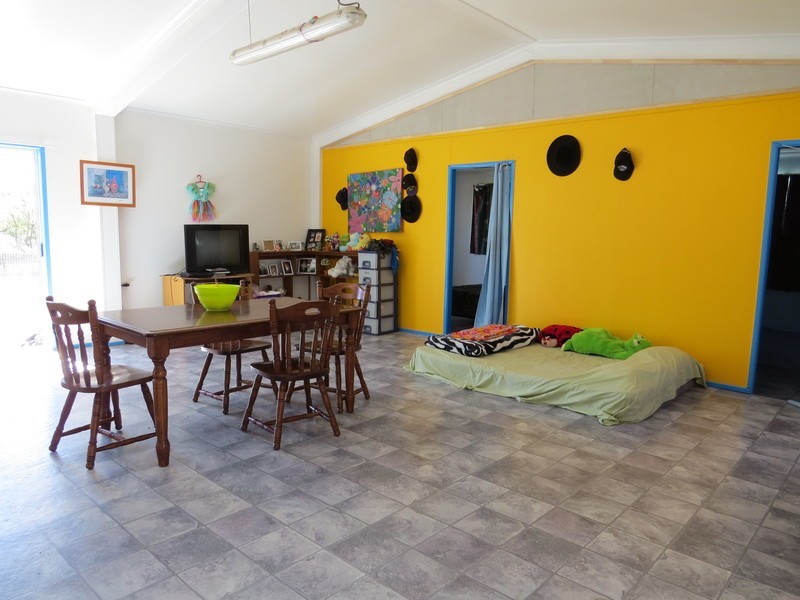 91 Pitcain Avenue, Bowen QLD 4805