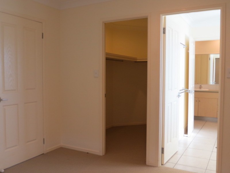 10 Schilling Court, Bowen QLD 4805