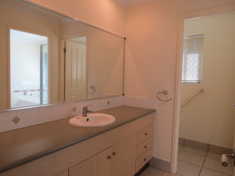 10 Schilling Court, Bowen QLD 4805