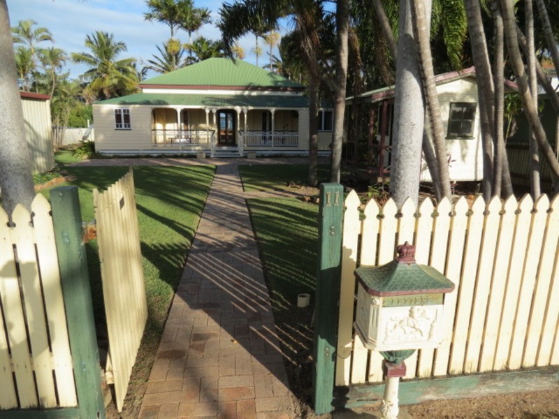 11 Thomas Street, Bowen QLD 4805