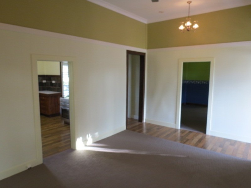 11 Thomas Street, Bowen QLD 4805