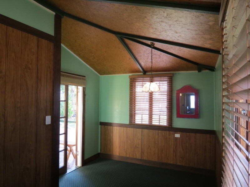 11 Thomas Street, Bowen QLD 4805