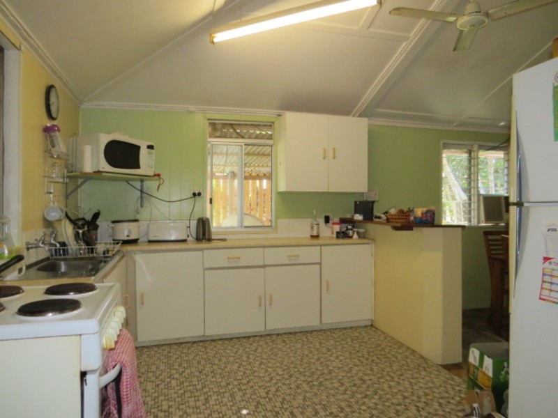 64 Murroona Street, Bowen QLD 4805