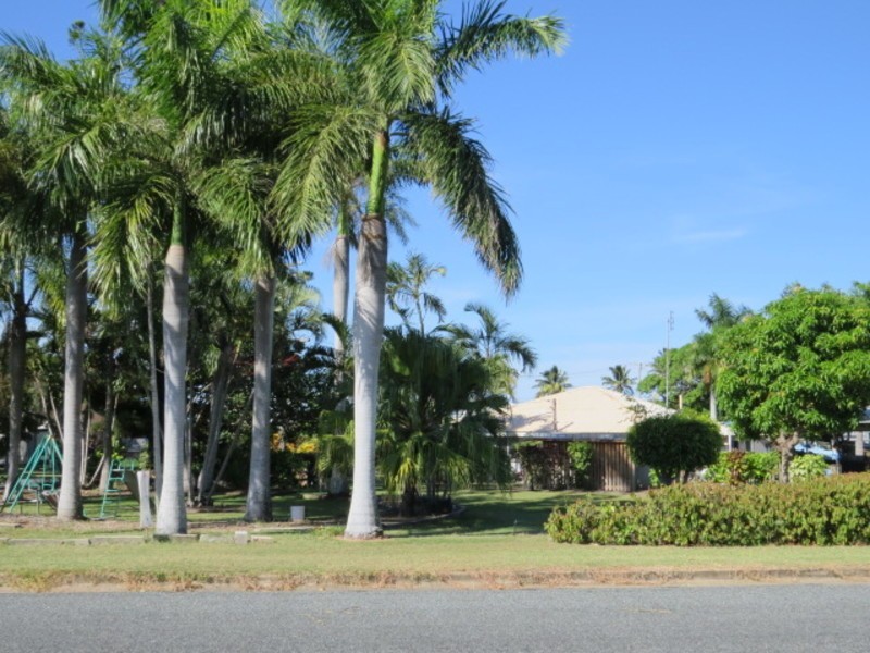 64 Murroona Street, Bowen QLD 4805