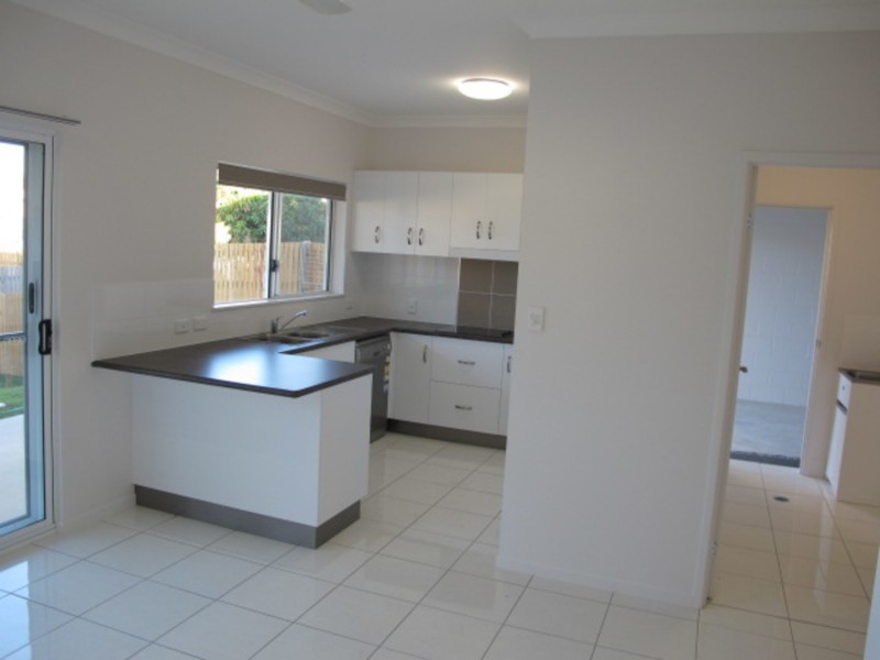 8 Pacific Drive, Bowen QLD 4805
