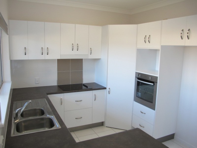 8 Pacific Drive, Bowen QLD 4805