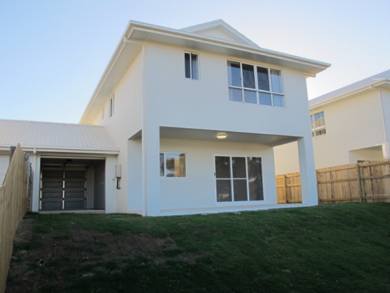 8 Pacific Drive, Bowen QLD 4805