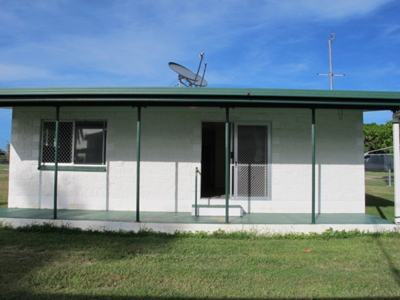 112 Powell Street, Bowen QLD 4805