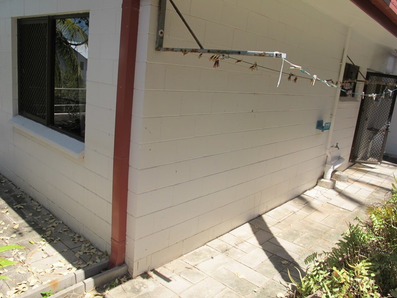 2/10 Poinciana Drive, Bowen QLD 4805