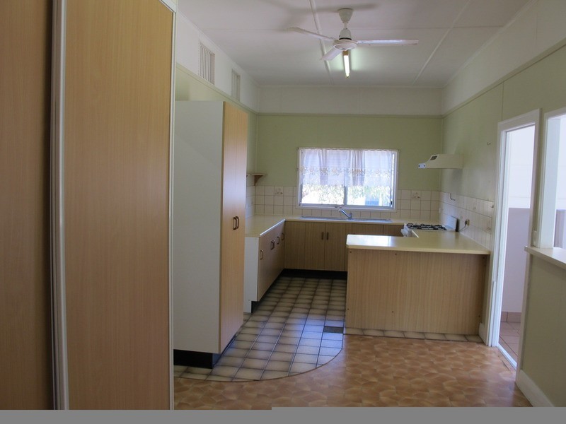 100 Dalrymple Street, Bowen QLD 4805